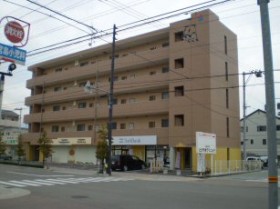 駅前マンション